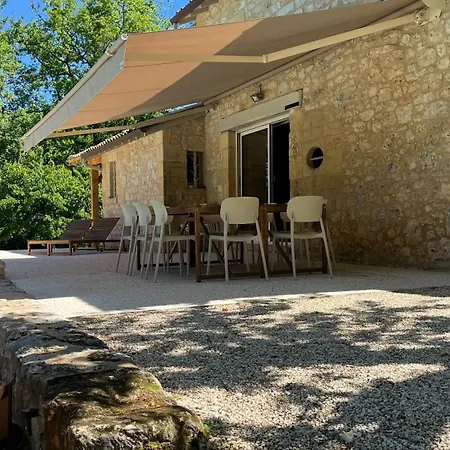 Holiday home Maison De Charme Avec Piscine En Dordogne-perigord *