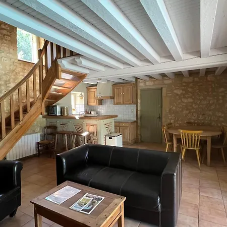 Holiday home Maison De Charme Avec Piscine En Dordogne-perigord *
